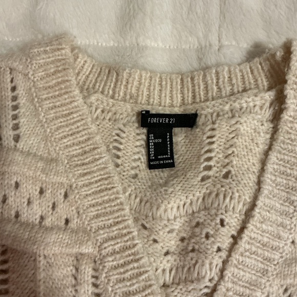 Forever 21 Cream Knit Women's Sweater - Picture 5 of 6